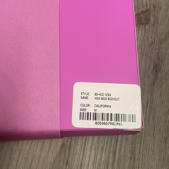 FENDI x SKIMS High Neck Bodysuit NWT size M California - Picture 7 of 8